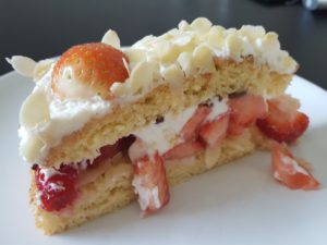 Erdbeer Mandel Torte (9)